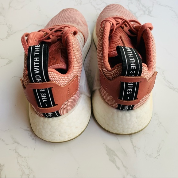Adidas Womens NMD R2 in Ash Pink | Size 7 - Picture 5 of 7
